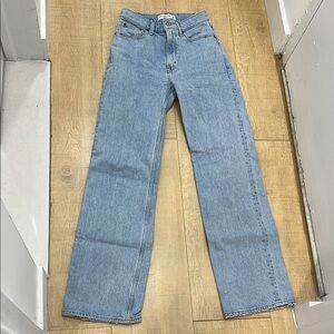 Abercrombie 90s Relaxed Jeans High Rise
